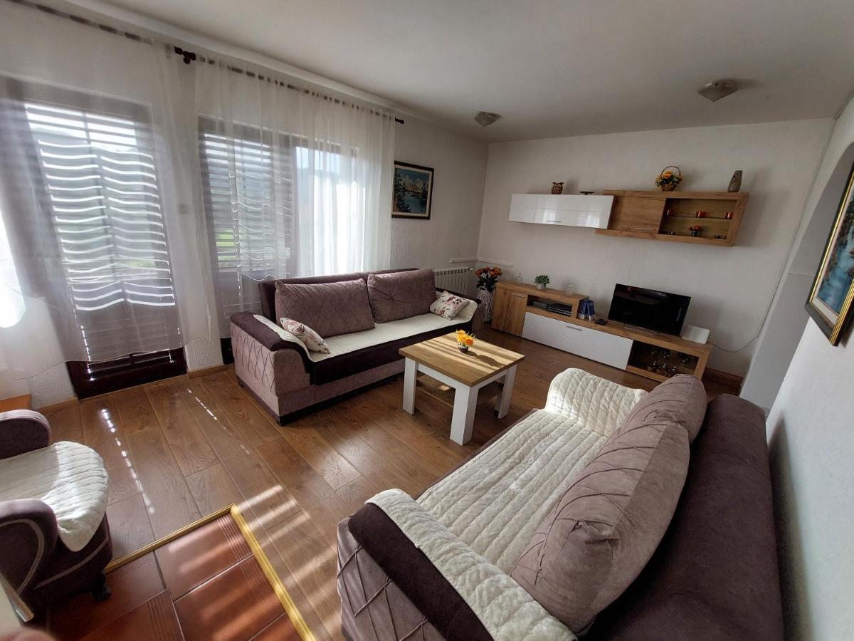 Holiday Home Milanovic Τσέτινιε Εξωτερικό φωτογραφία