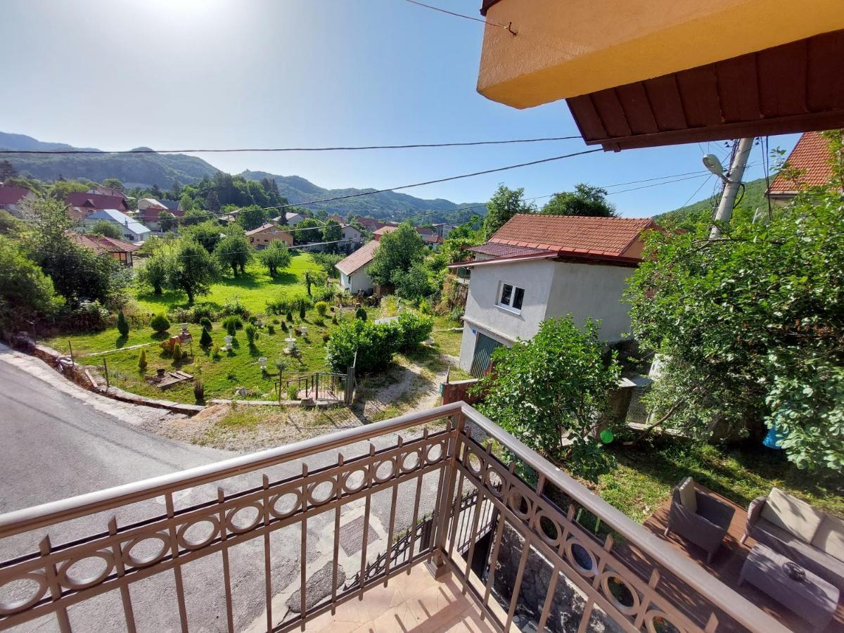 Holiday Home Milanovic Τσέτινιε Εξωτερικό φωτογραφία